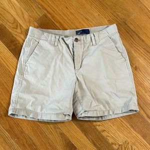Gap khaki shorts